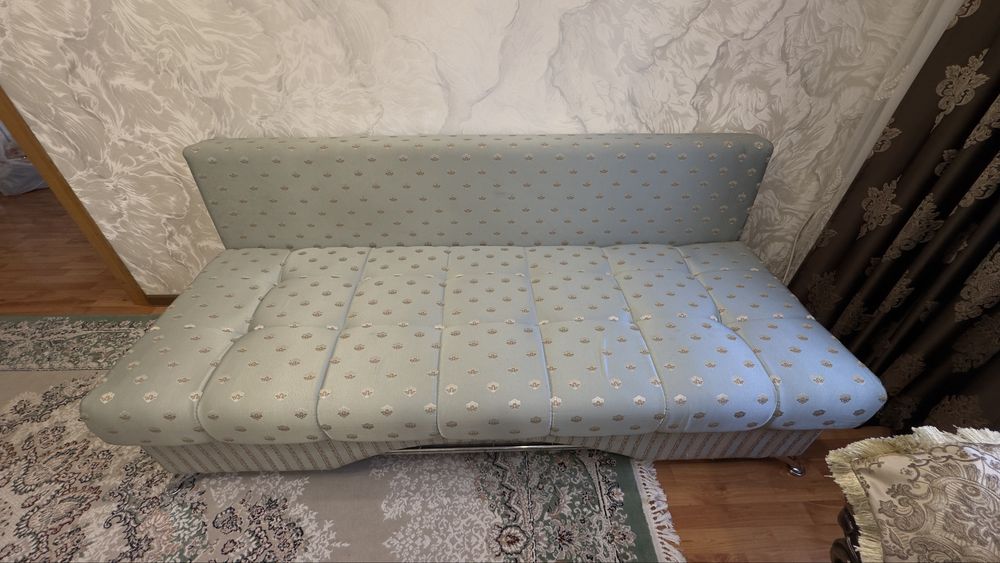 Продам диван книжка