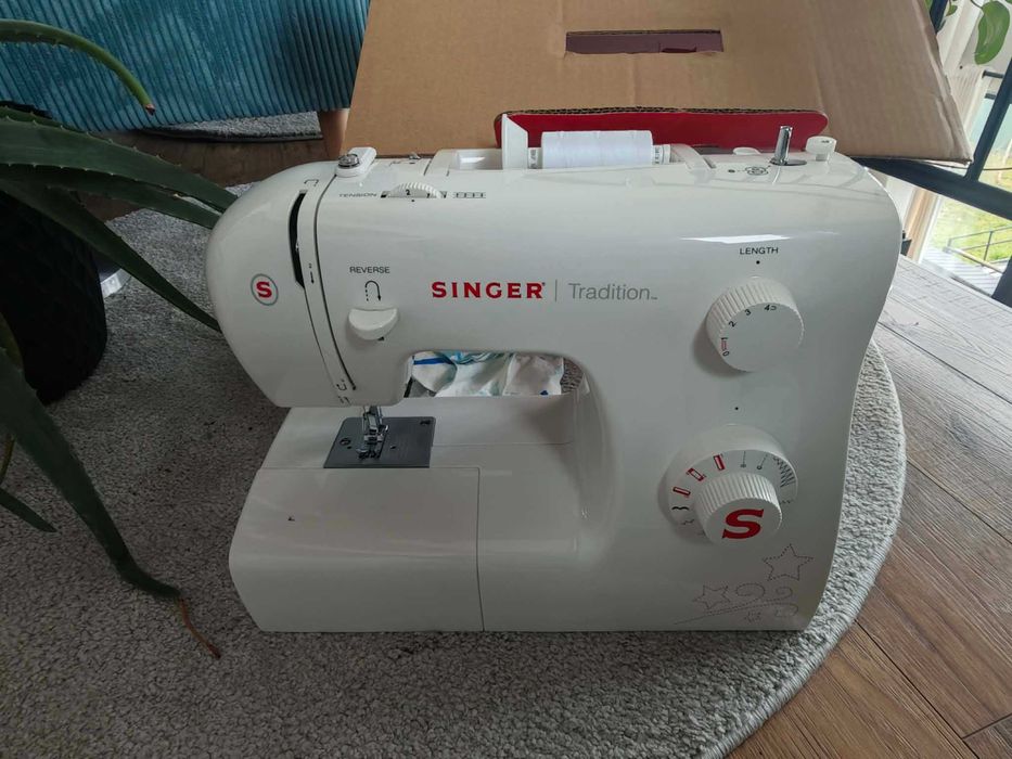 Неизползвана Шевна Машина Singer Tradition 160 (2250)
