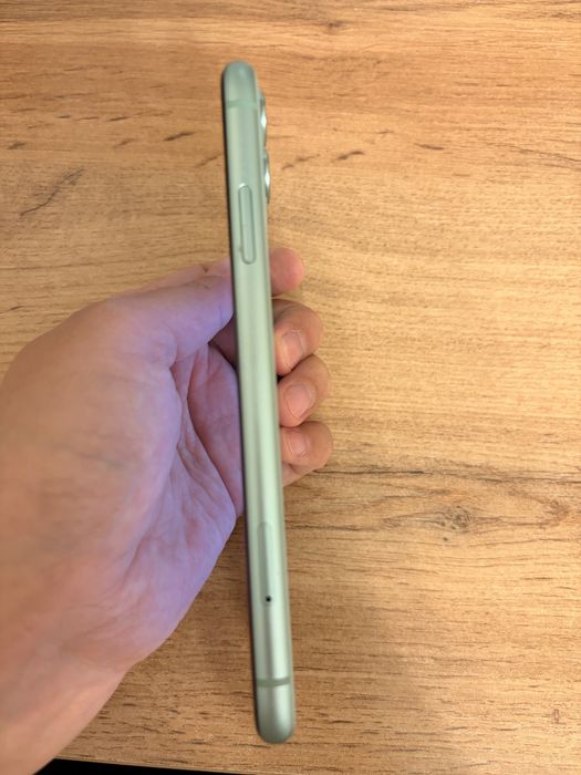 Iphone 11 продам