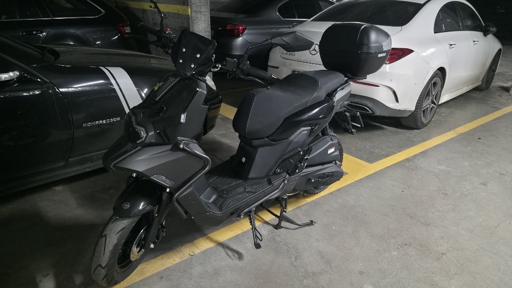 Scuter 125cm Keeway 10/2025 /  300km rulați bord digital
