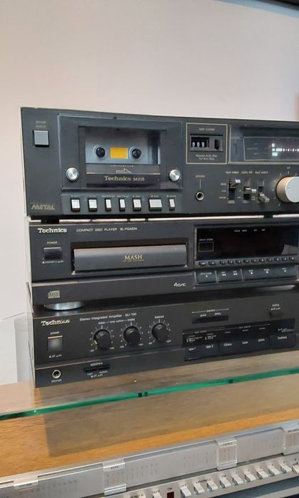 Sistem Audio Technics compus din 3 piese