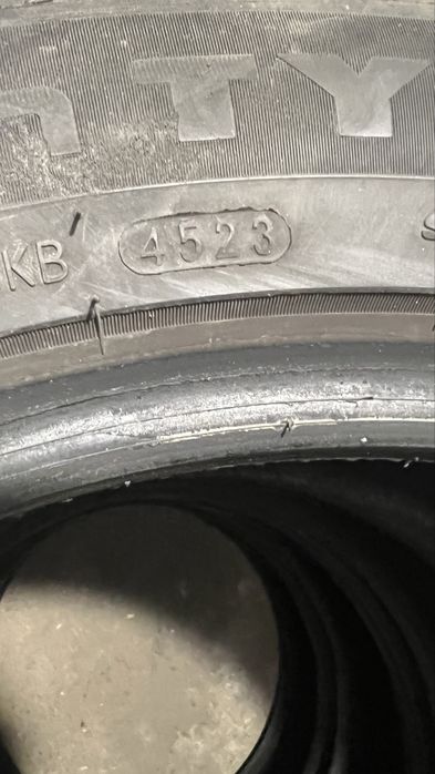 Летни гуми Нокиан (Nokian) 245/45/18 дот 4523