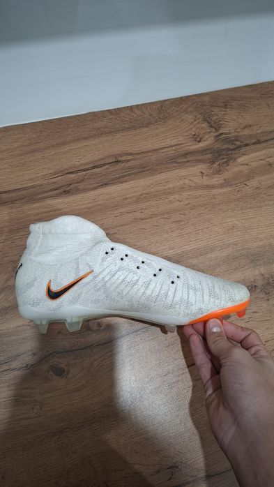 Бутсы Nike Luna phantom (белые)