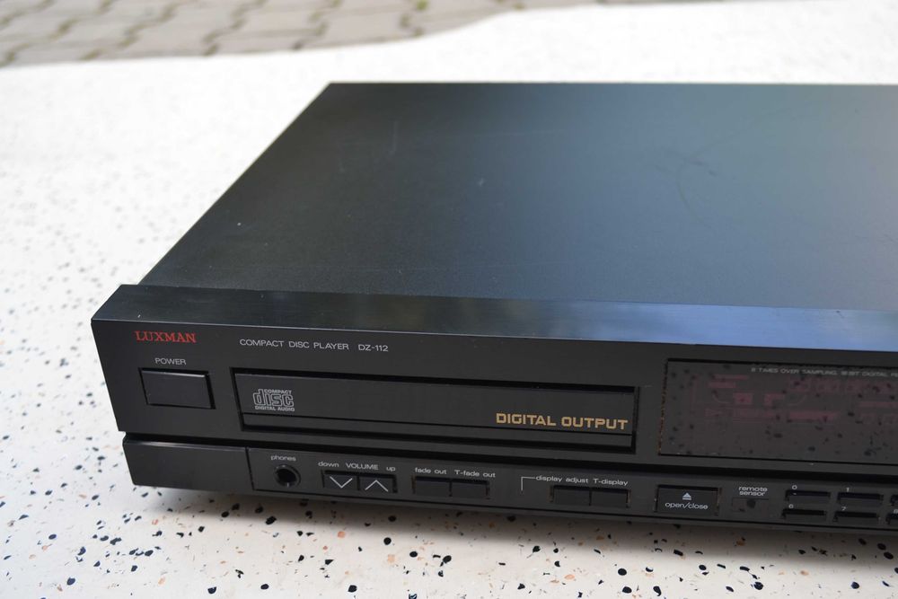 CD player Luxman DZ 112
