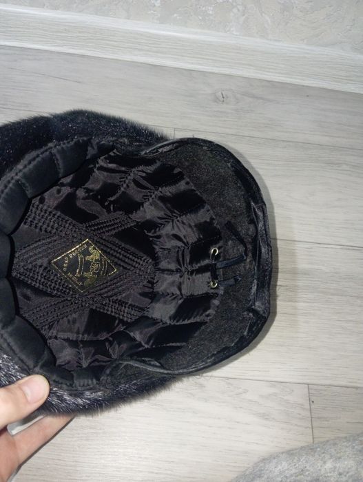 Продам меховую шапку