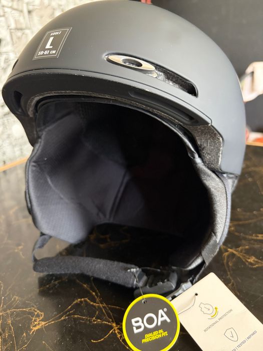 Oakley ски каска