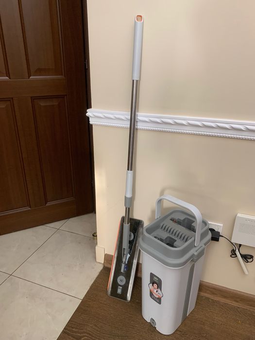 Ведро со шваброй