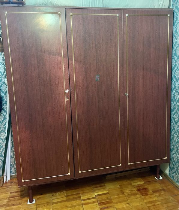 Шкаф 170 на 195 см.