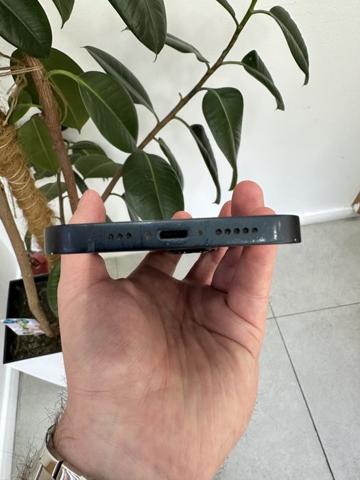 Продам Iphone 13 128gb