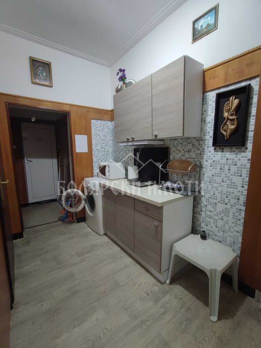 Дава се под наем Едностаен апартамент в Велико Търново, Център - 20 кв.м за 163.2 € - Снимка #3