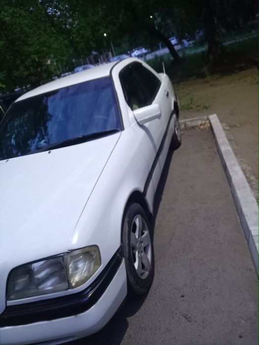 Продам мерседес с 180