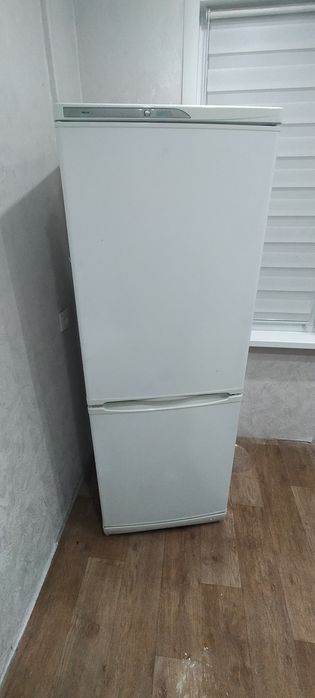 Холодильник Stinol рабочий
