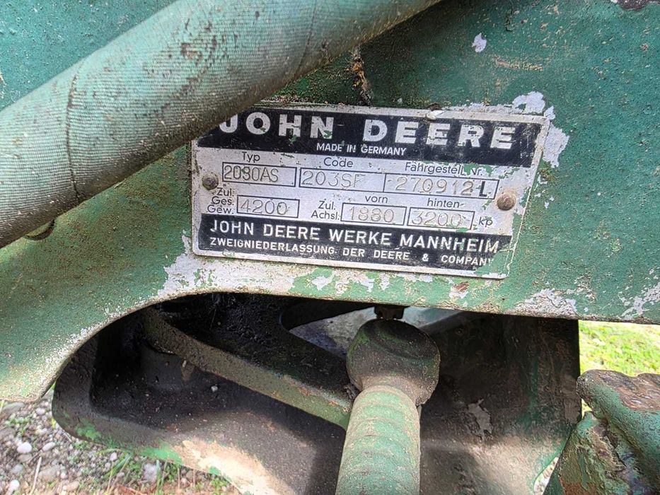 John Deere 2030 AS 4x4 cu troliu