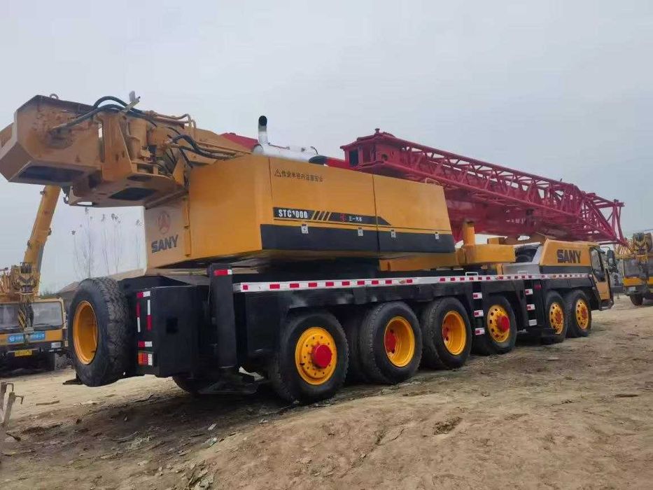 Avtokran SANY  100 ton