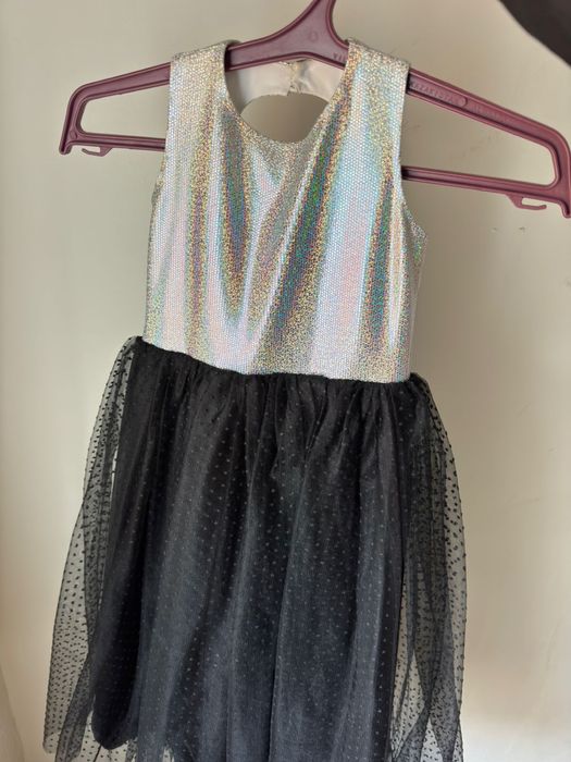 Нарядные платья на девочку