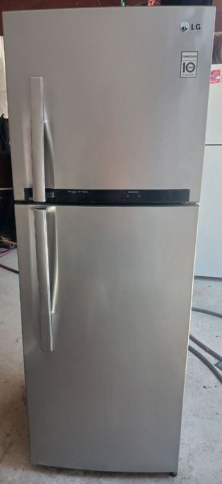 Холодильник LG рабочий