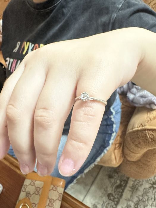 Кольцо с бриллиантами