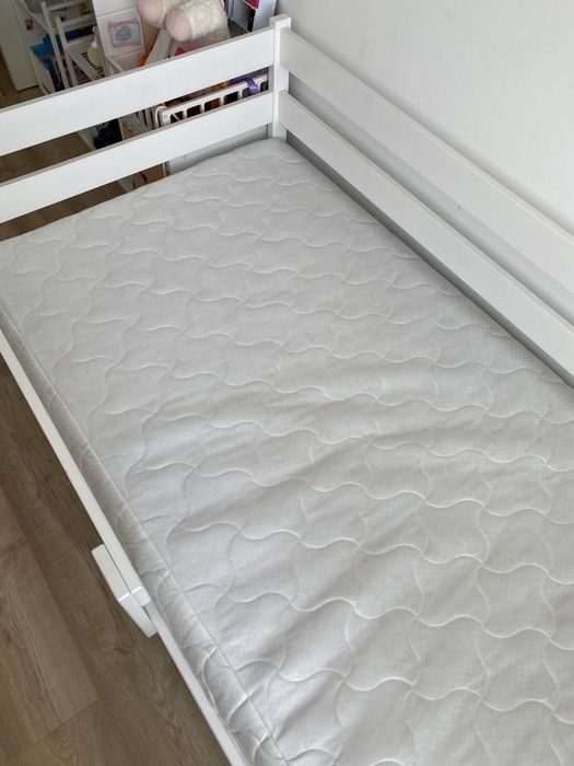 Кровать десткая/подростковая