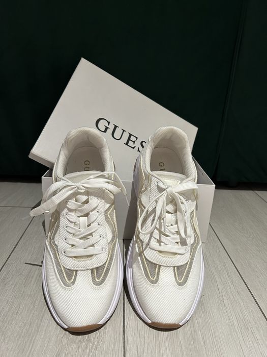 Adidasi / sneakers originali Guess