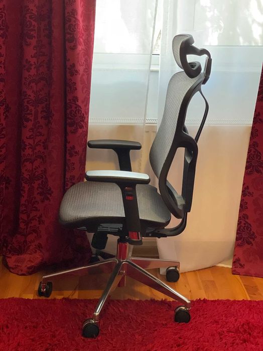 Scaun de gaming negru