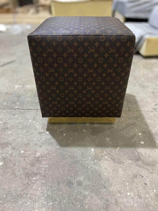 Пуфик ткань кожа Louis Vuitton