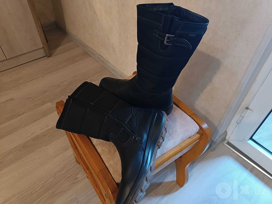 Продаётся женские сапоги