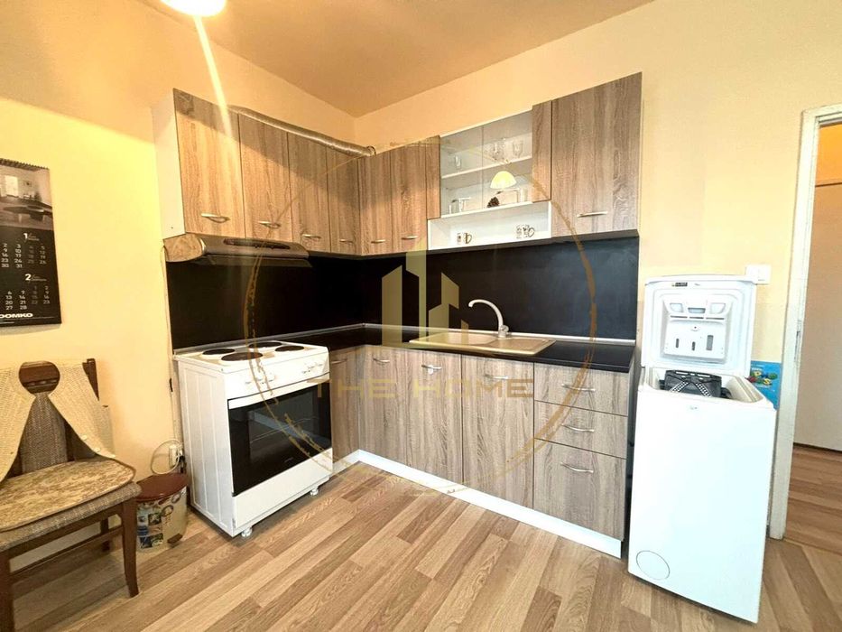 Отлична цена 2 стаен Младост