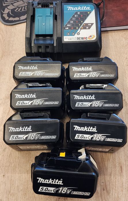 Акумятор от бренда Макита 18 V