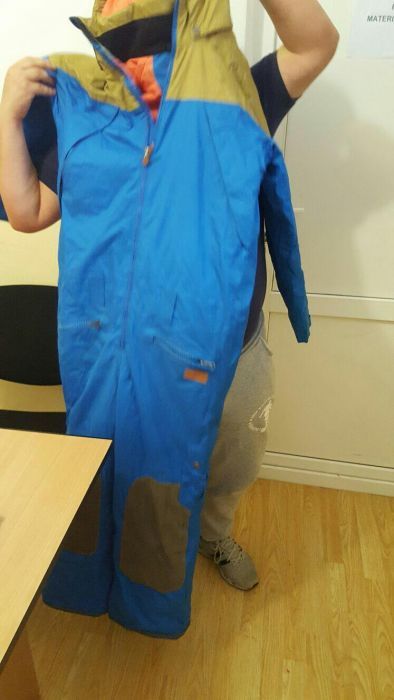 Salopeta snowboard Everest mărime XS fete sau băiat foarte scund!!!