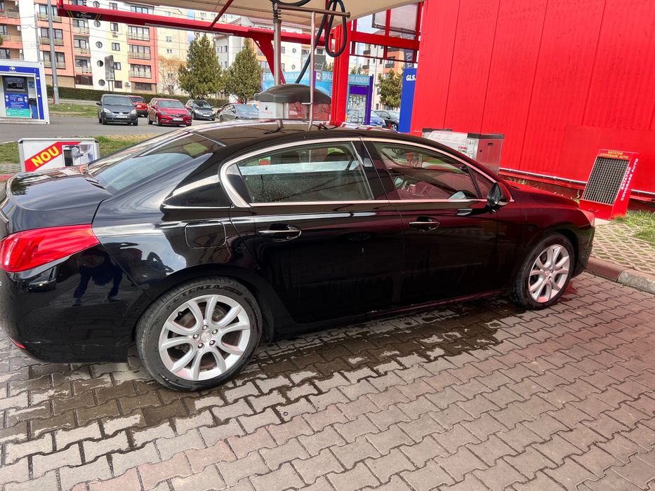 VÂND/SCHIMB Peugeot 508,an 2011,motor 1,6,156CP