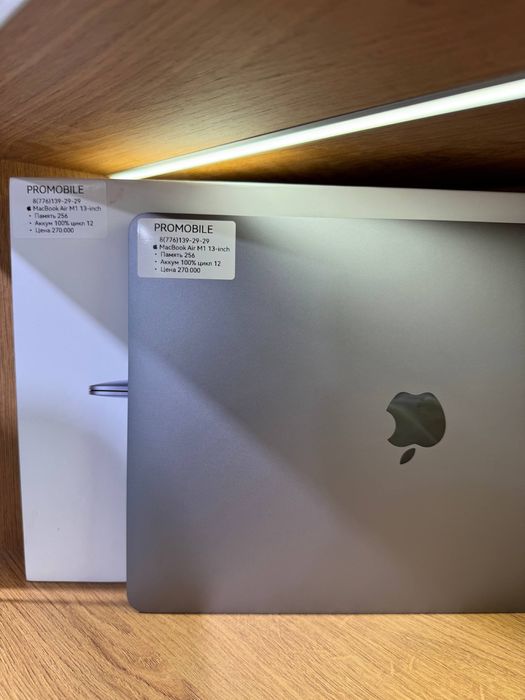 MacBook Air M1 256gb 100% 12 цикл