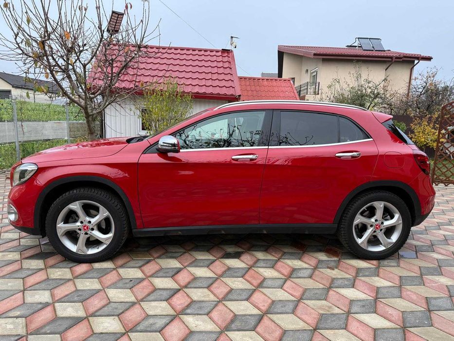 Mercedes-Benz GLA 180,2019,70000KM