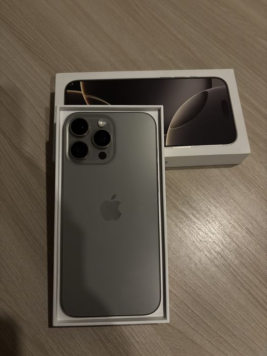 iPhone 16 Pro Max