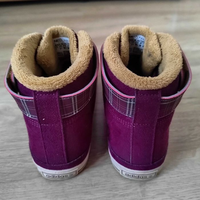 Дамски кецове Adidas