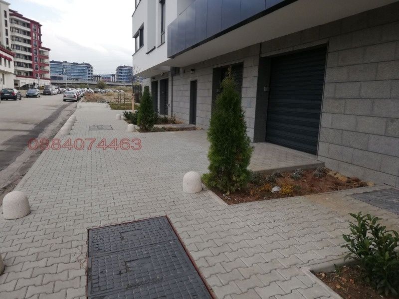 Дава се под наем Гараж / Паркомясто в София, Младост 4 - 22 кв.м за 170 € - Снимка #1