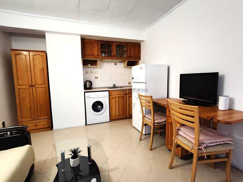 Дава се под наем Двустаен апартамент в Несебър - 42 кв.м за 238.17 € - Снимка #3