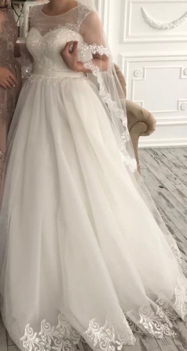 Свадебное платье