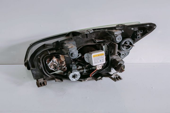 Far Xenon  complet, cu droser dreapta Ford Focus a 2-a generatie