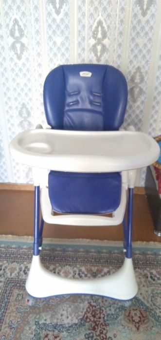 Продам столик для кормления