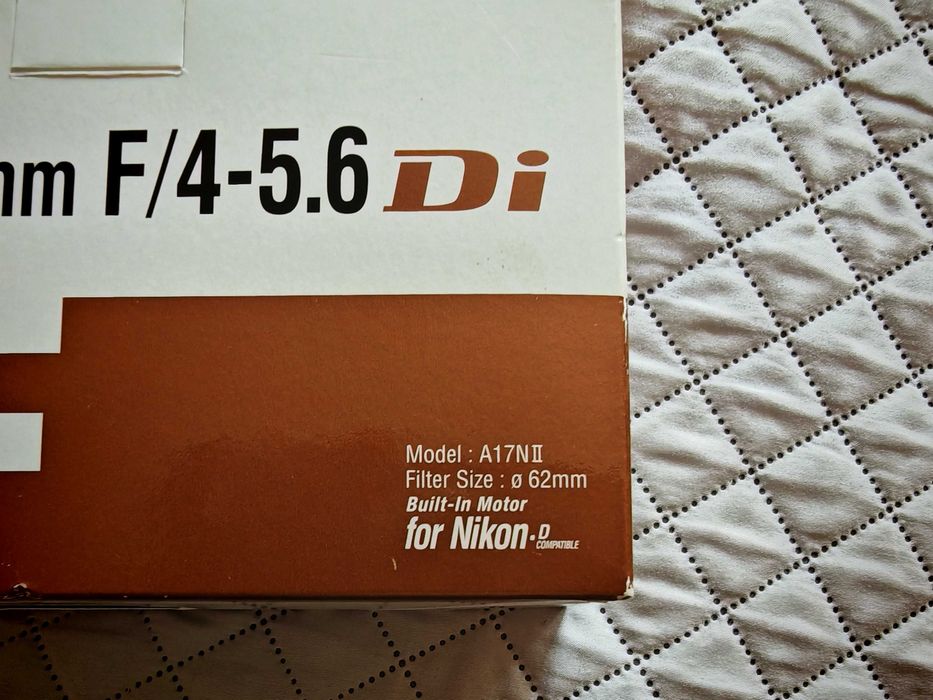 Обектив Tamron AF 70-300mm 1:4-5.6 tele-macro(1:2) ф62 А17 НИКОН