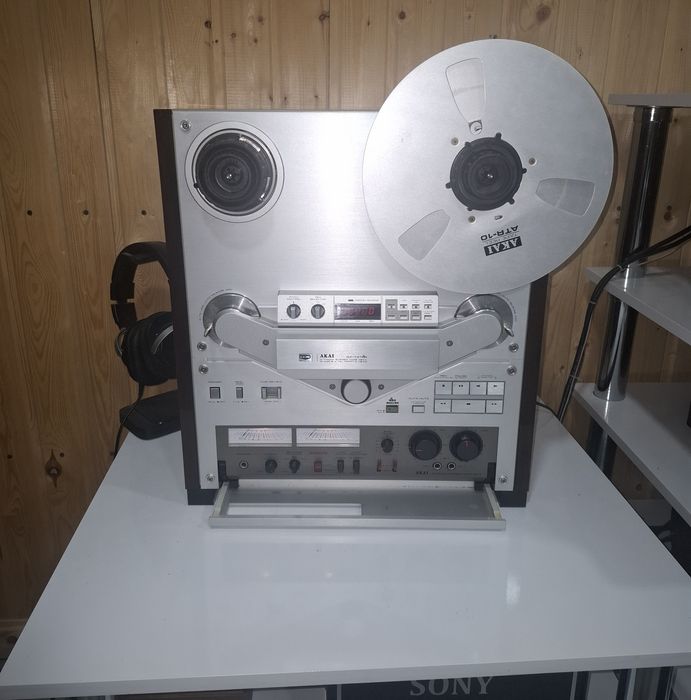 Продам катушечный магнитофон Akai GX747dbx