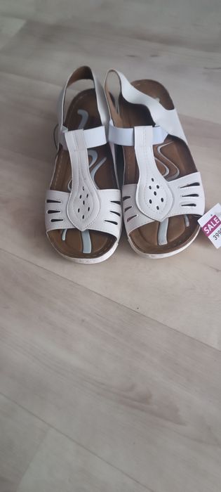 Продам летние босоножки