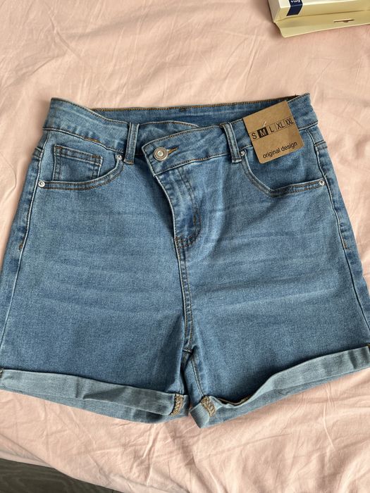 Женсие, джинсовые, короткие шорты