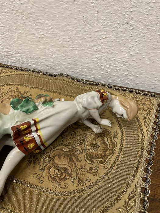 Винтидж колекционерска порцеланова фигура Киев 1970 маркировка