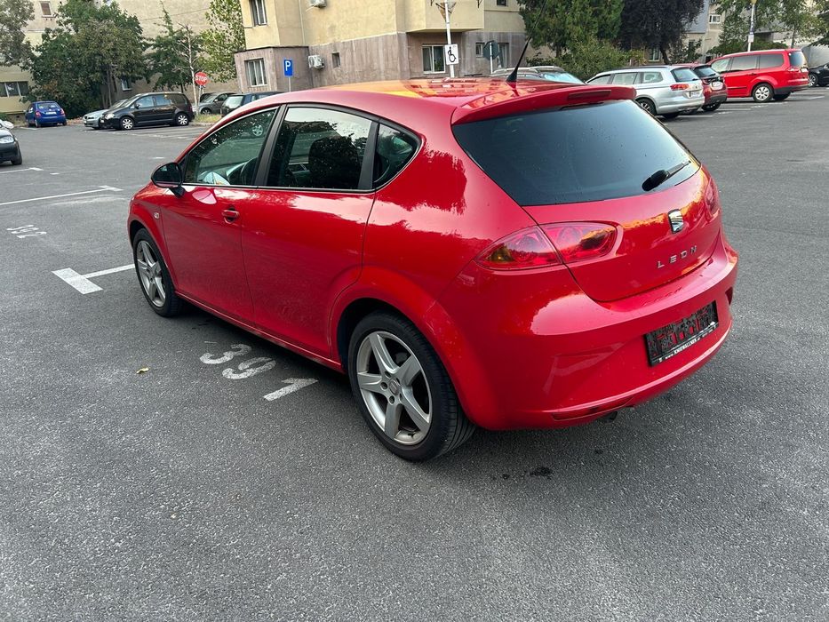 SEAT Leon 2011 — imagine 5