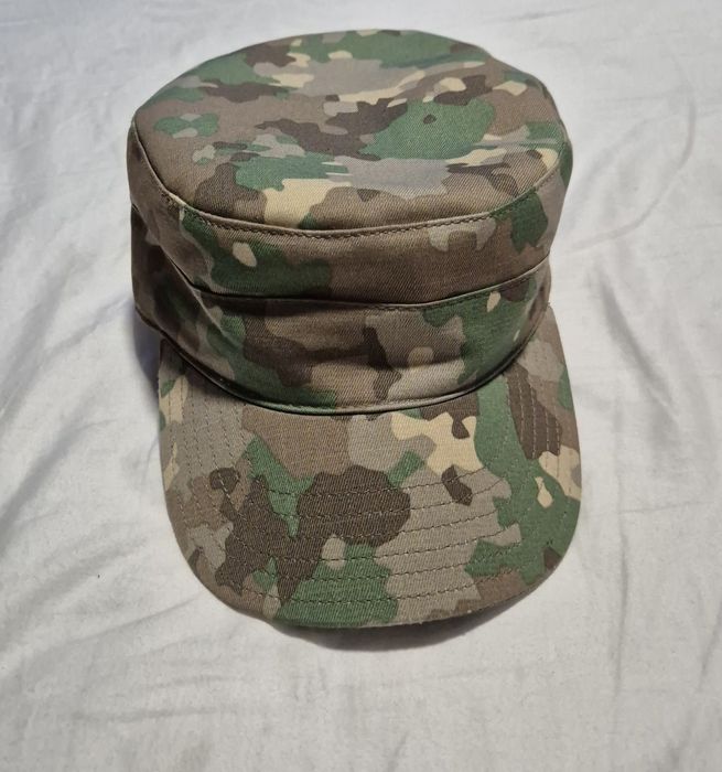 Capela mărimea 57 + cuc(stema)