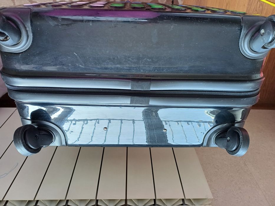 Чемодан большой dot drops Франция