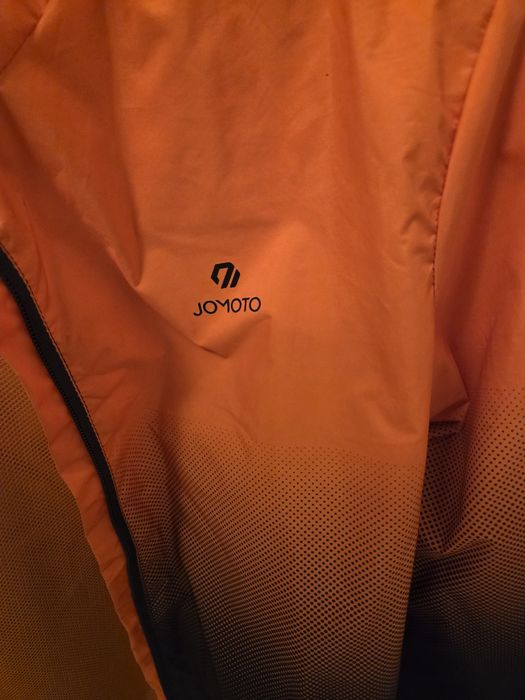 Ветровка, рост 146см