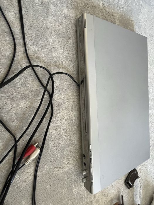 Продам  DVD на диске  б/у