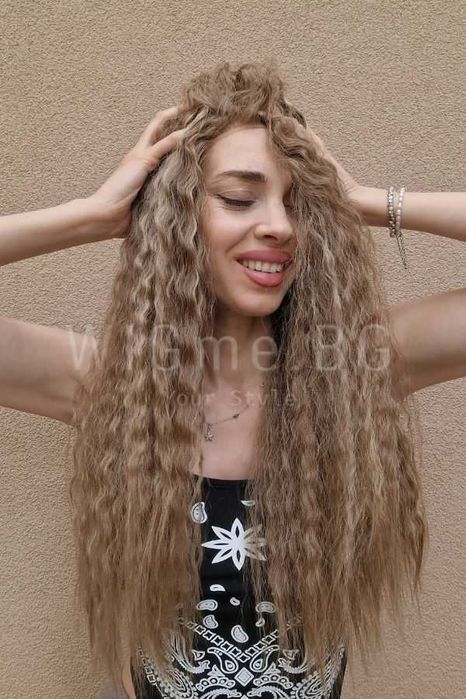 Дълга руса на вафлички лейс фронт перука Риена